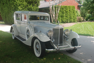 1933 1004 Club Sedan 003
